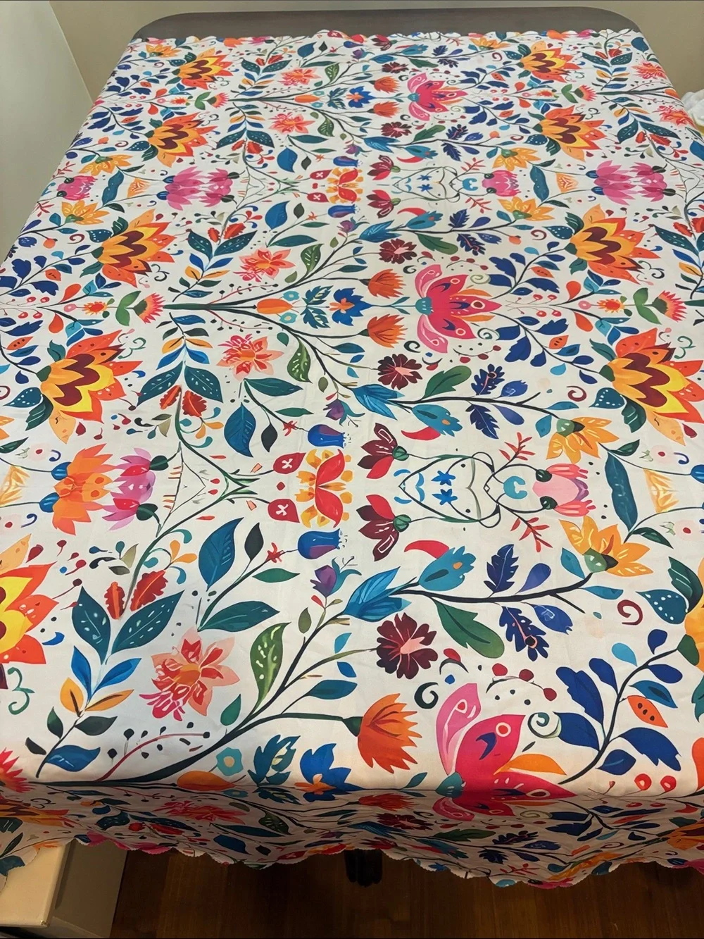 Bright Floral Print Tablecloth
